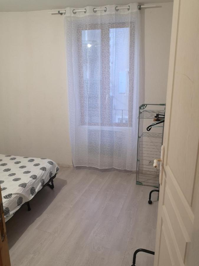 F1 1er étage 3 personnes Appartamento Aubenas Esterno foto